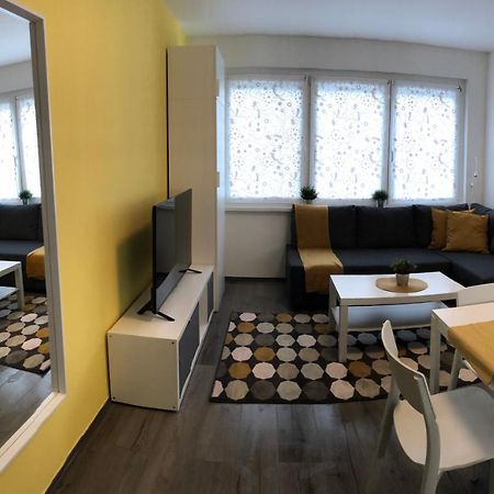 Millenove Apartman Balatonföldvár Balatonfoldvar Exterior foto